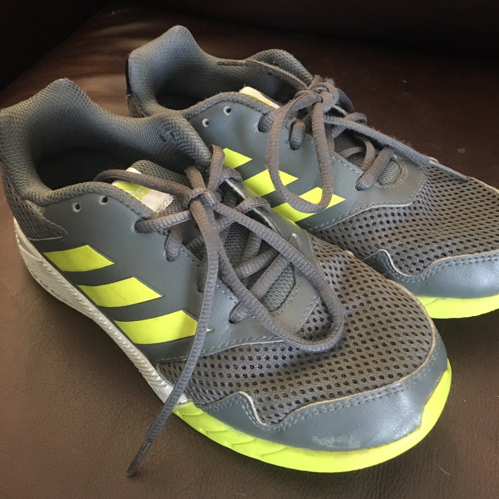 Adidas boys shoes